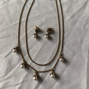 Chloe + Isabel Necklace and Earring set